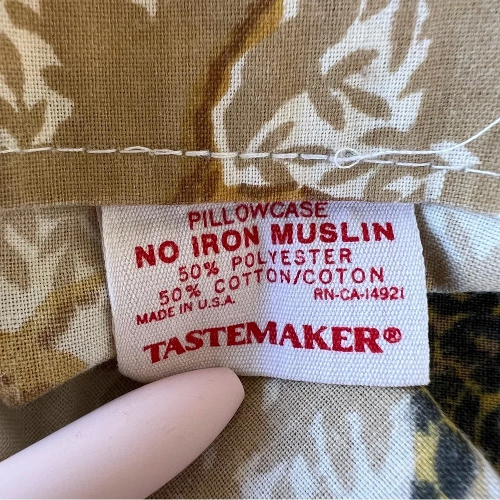 Vintage Tastemaker Big Cat Safari Pillowcase King Size 50/50 Made in USA 70s GUC